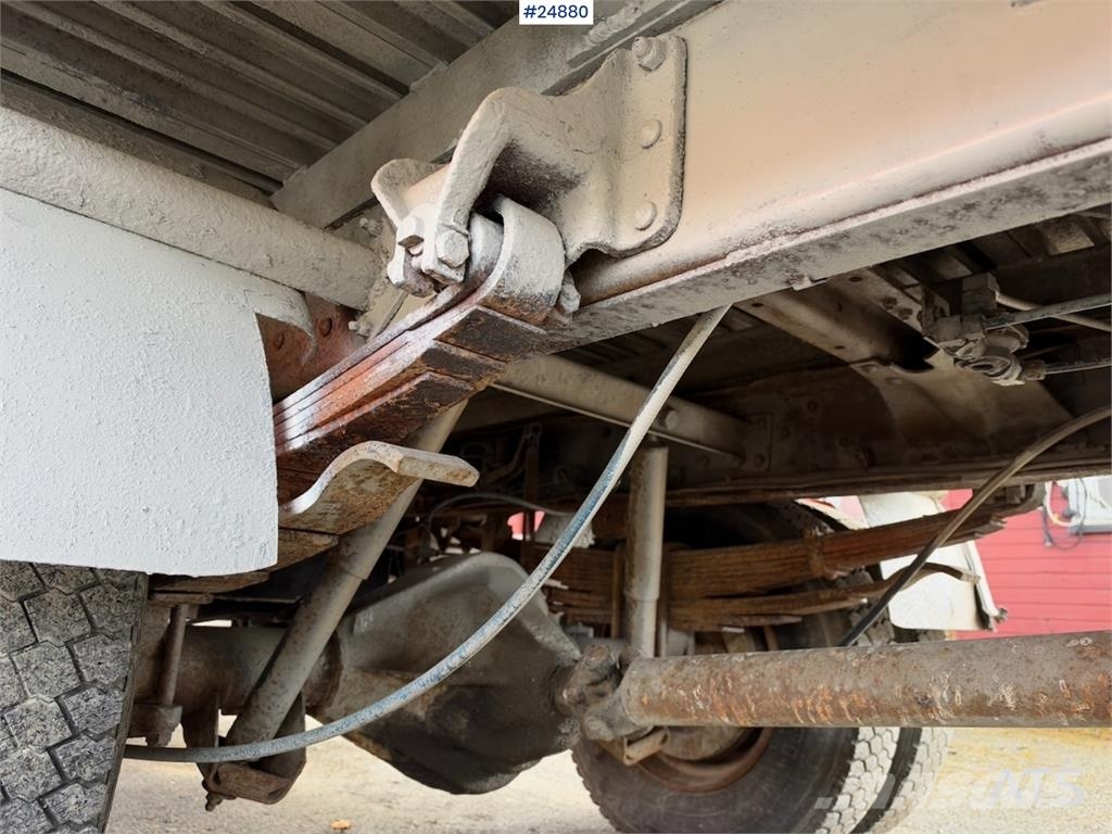 Volvo F408 4x2 Flatbed Truck with Tail Lift WATCH VIDEO 平板式/側卸式卡車