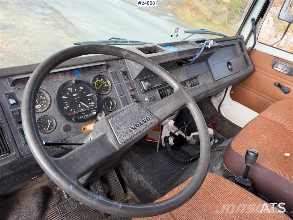 Volvo F408 4x2 Flatbed Truck with Tail Lift WATCH VIDEO 平板式/側卸式卡車