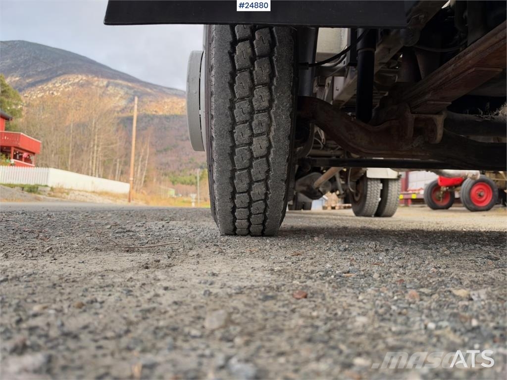 Volvo F408 4x2 Flatbed Truck with Tail Lift WATCH VIDEO 平板式/側卸式卡車