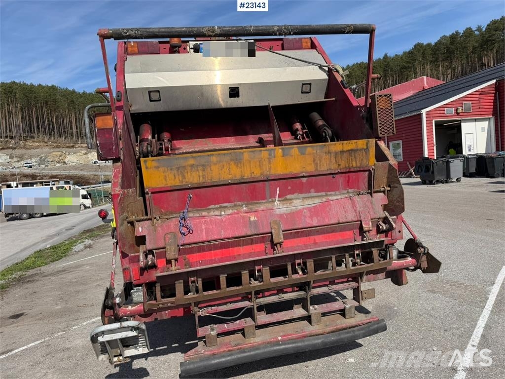 Volvo FE 2-chamber waste collection vehicle Kamioni za otpad
