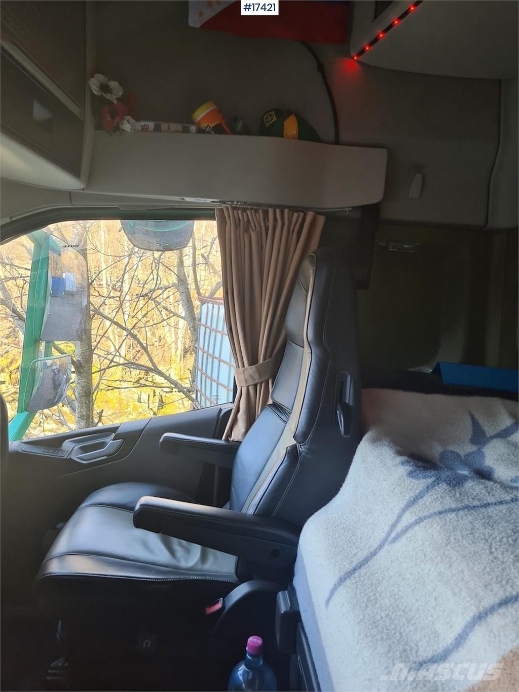 Volvo FH 8x4 Chassis SEE VIDEO Chassis met cabine