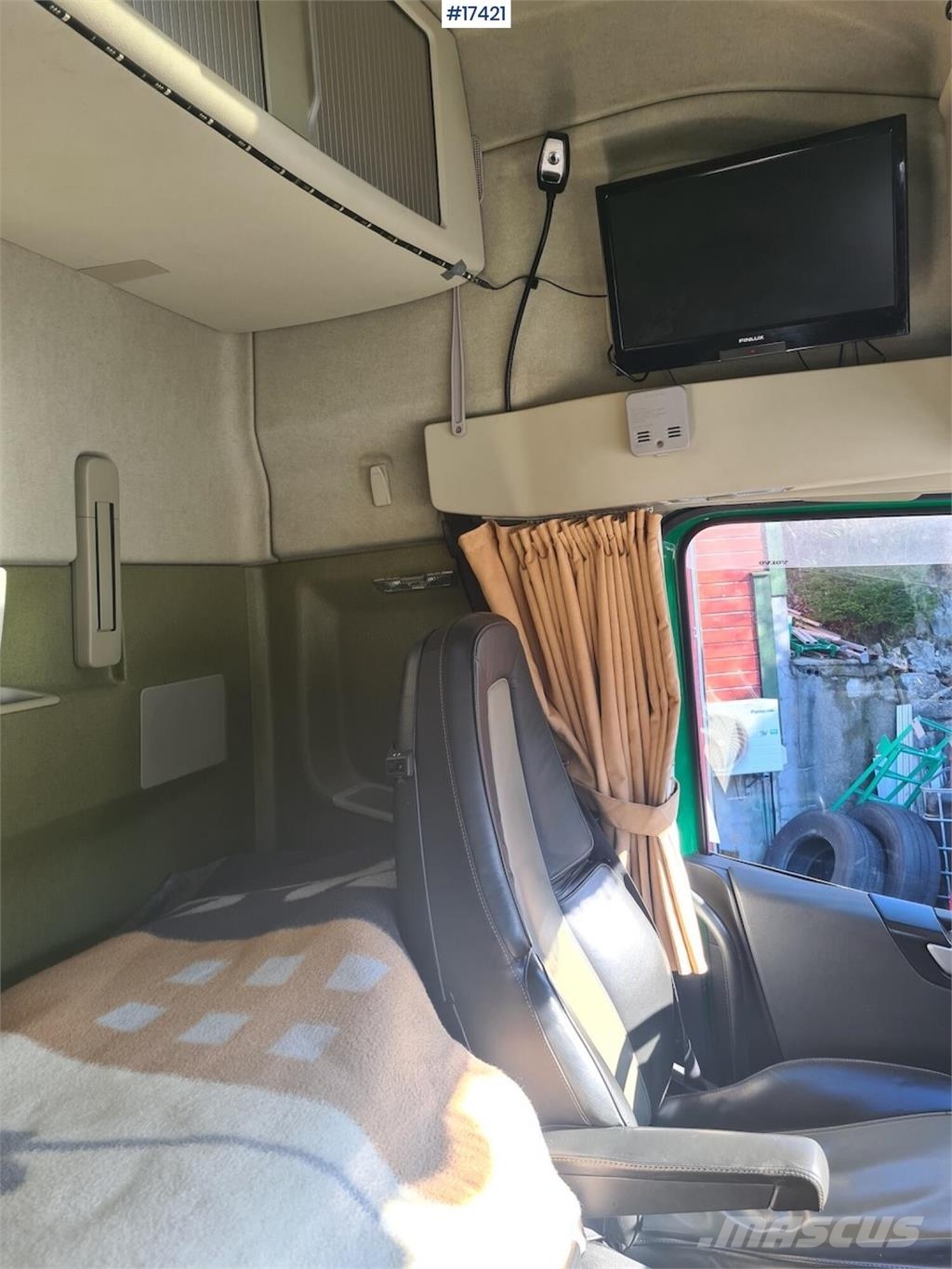 Volvo FH 8x4 Chassis SEE VIDEO Chassis met cabine