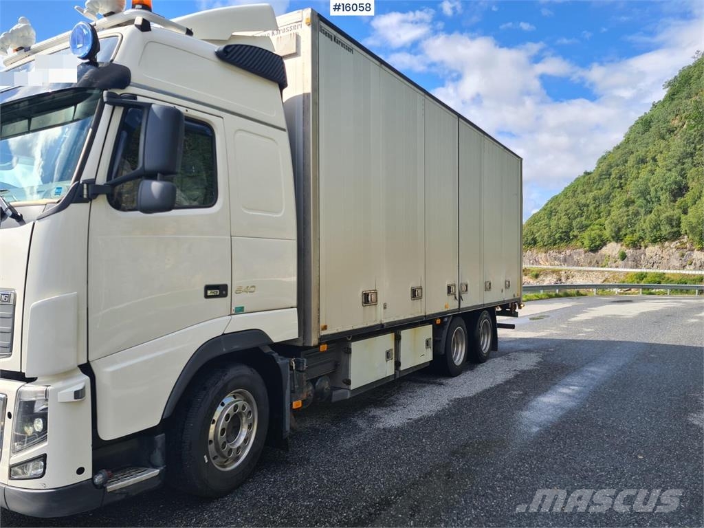 Volvo FH16 540 w/ 2004 Ekeri cabinet trailer Camiones caja cerrada