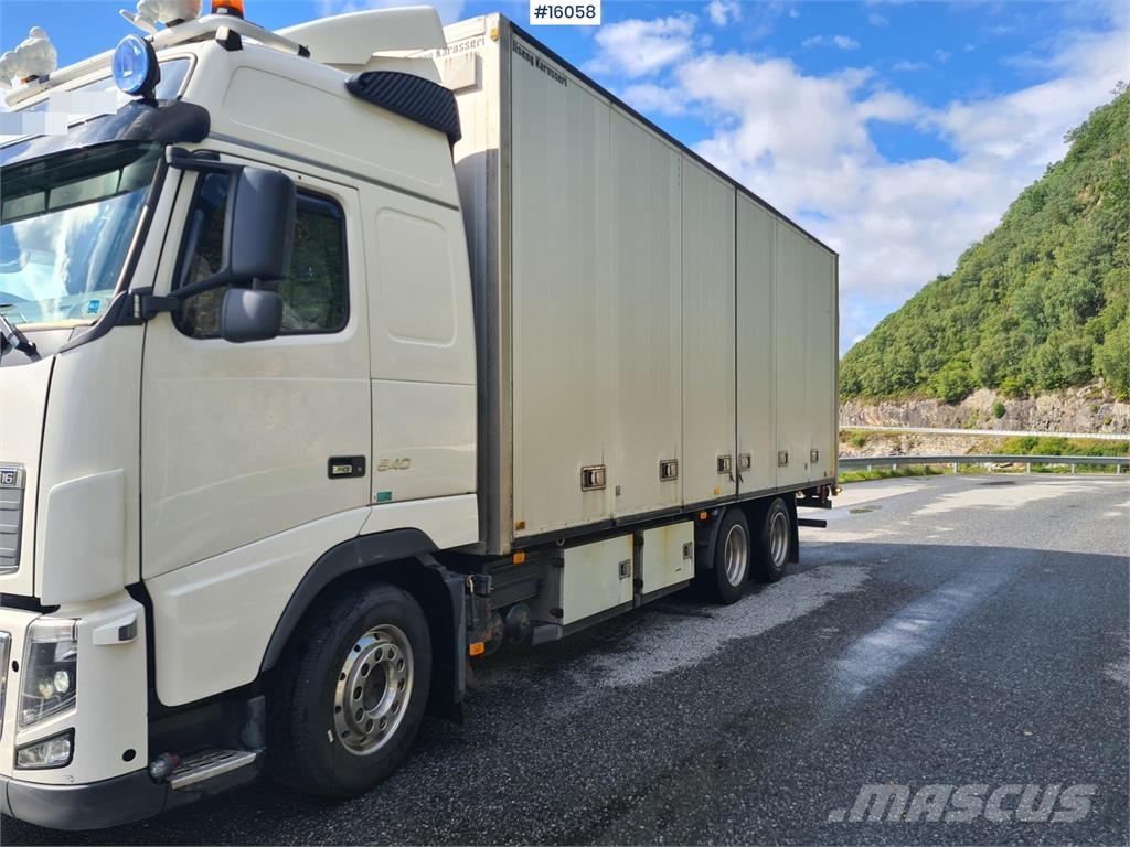 Volvo FH16 540 w/ 2004 Ekeri cabinet trailer Camiones caja cerrada