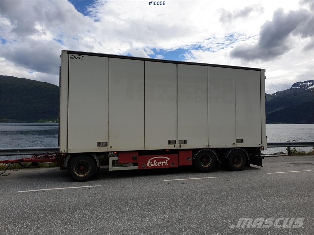 Volvo FH16 540 w/ 2004 Ekeri cabinet trailer Camiones caja cerrada