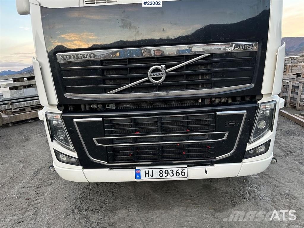Volvo FH16 700 Tandem Box Truck with Lift and Onspot Camion Fourgon