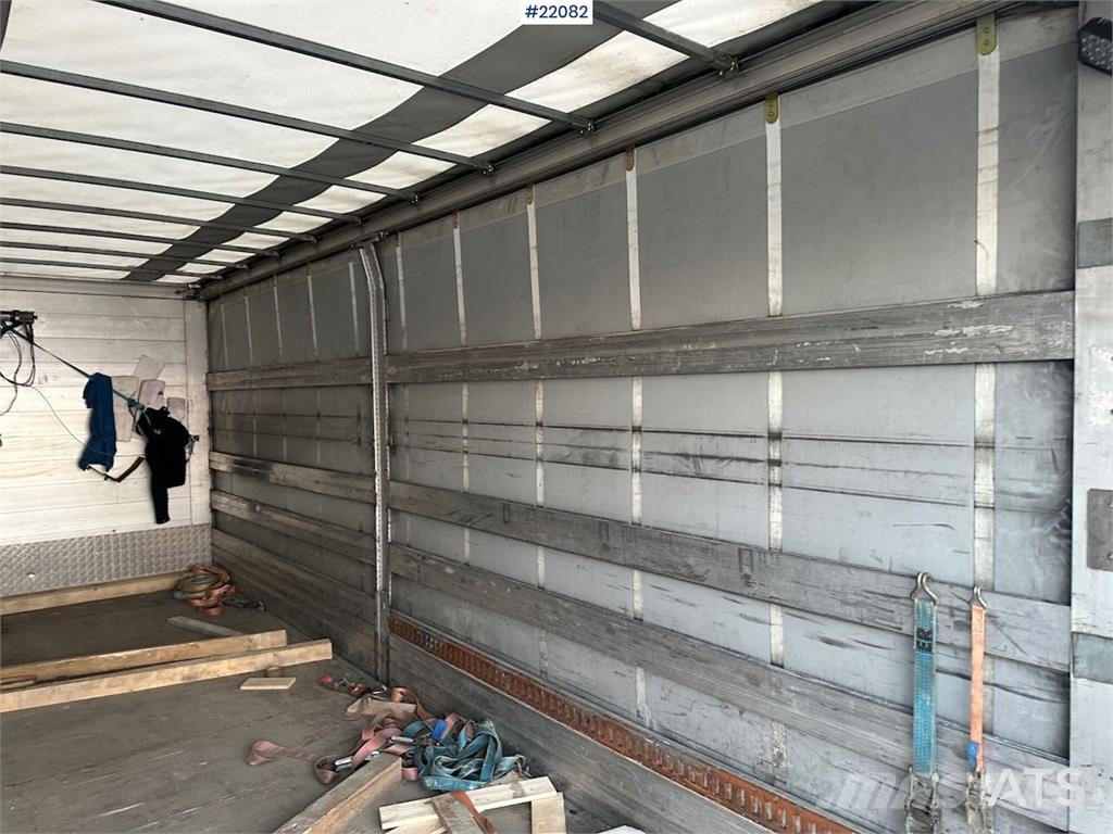 Volvo FH16 700 Tandem Box Truck with Lift and Onspot Camion Fourgon