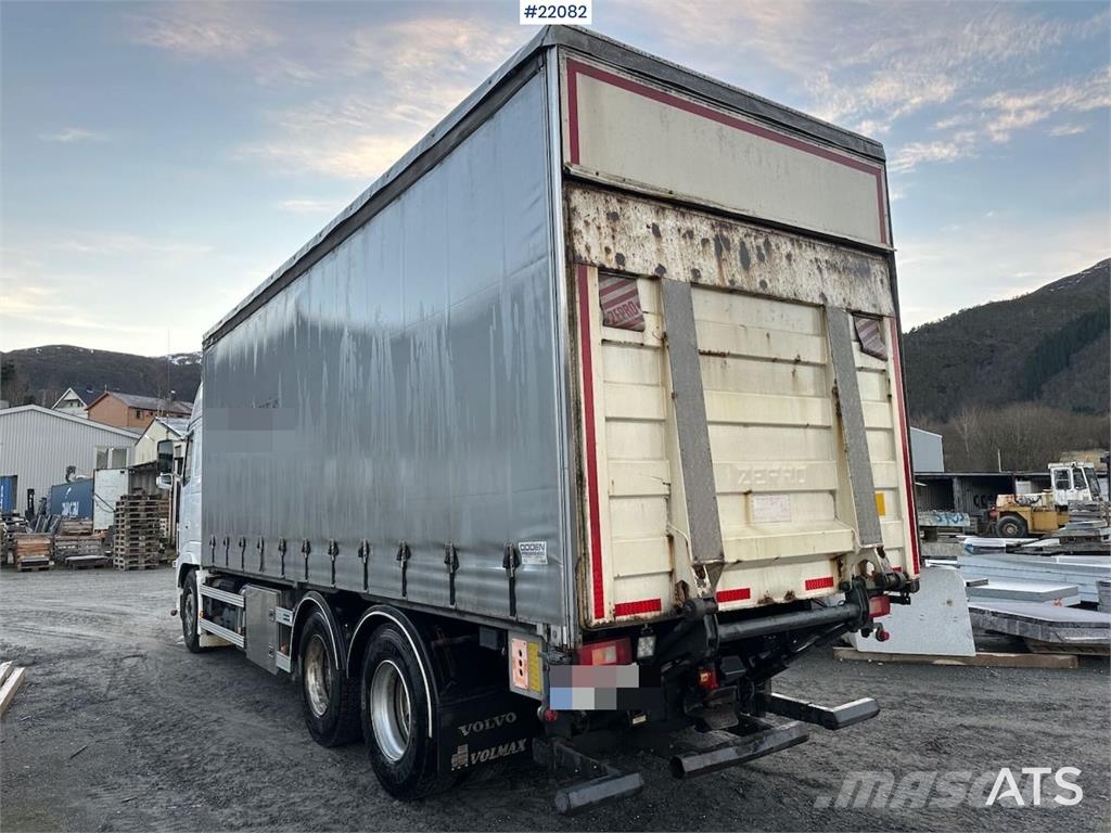 Volvo FH16 700 Tandem Box Truck with Lift and Onspot Camion Fourgon