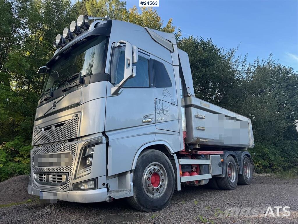 Volvo FH16 750 6x4 Combination vehicle Andre lastebiler