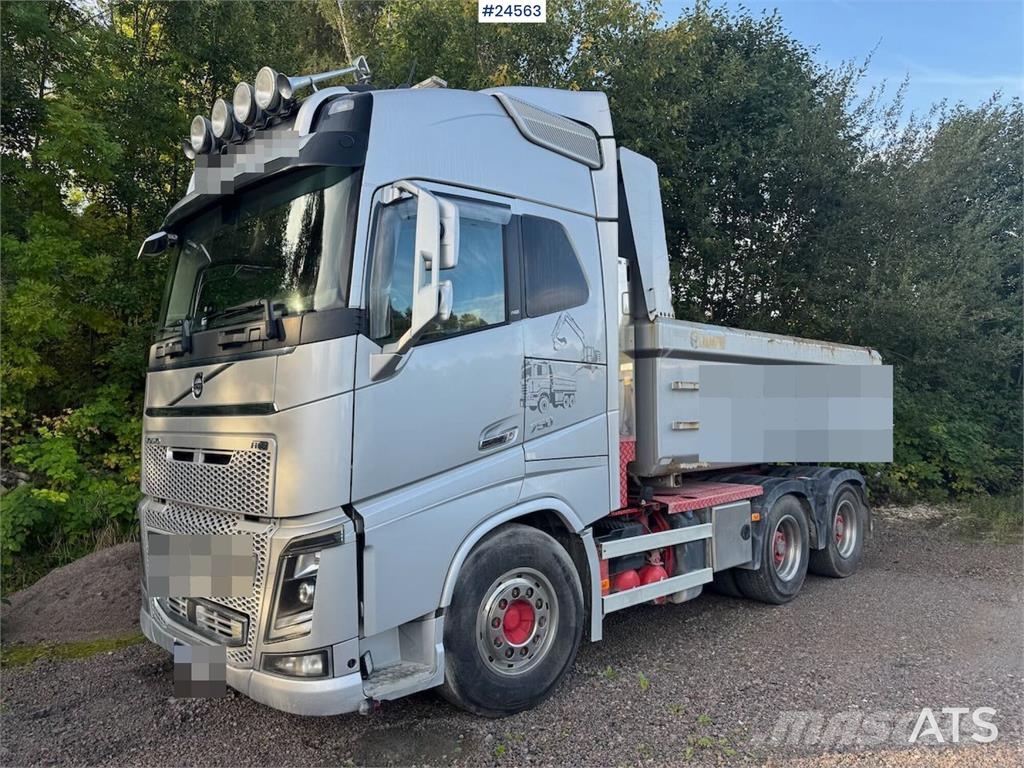 Volvo FH16 750 6x4 Combination vehicle Andre lastebiler