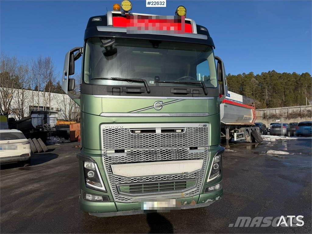 Volvo FH16 8x4 Tridem Crane Truck with 2014 26 t/m Palfi 起重機卡車