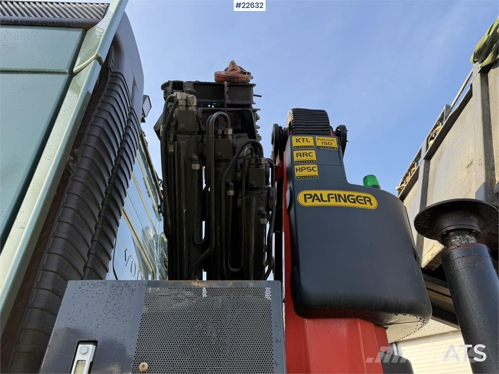 Volvo FH16 8x4 Tridem Crane Truck with 2014 26 t/m Palfi 起重機卡車