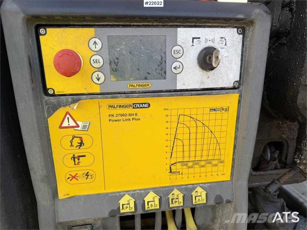 Volvo FH16 8x4 Tridem Crane Truck with 2014 26 t/m Palfi 起重機卡車