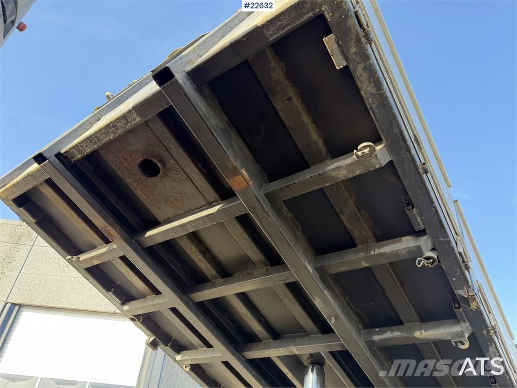 Volvo FH16 8x4 Tridem Crane Truck with 2014 26 t/m Palfi 起重機卡車