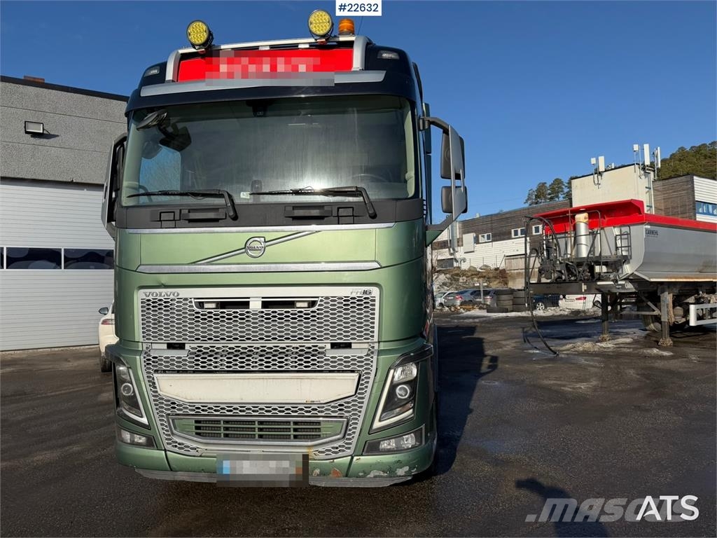 Volvo FH16 8x4 Tridem Crane Truck with 2014 26 t/m Palfi 起重機卡車