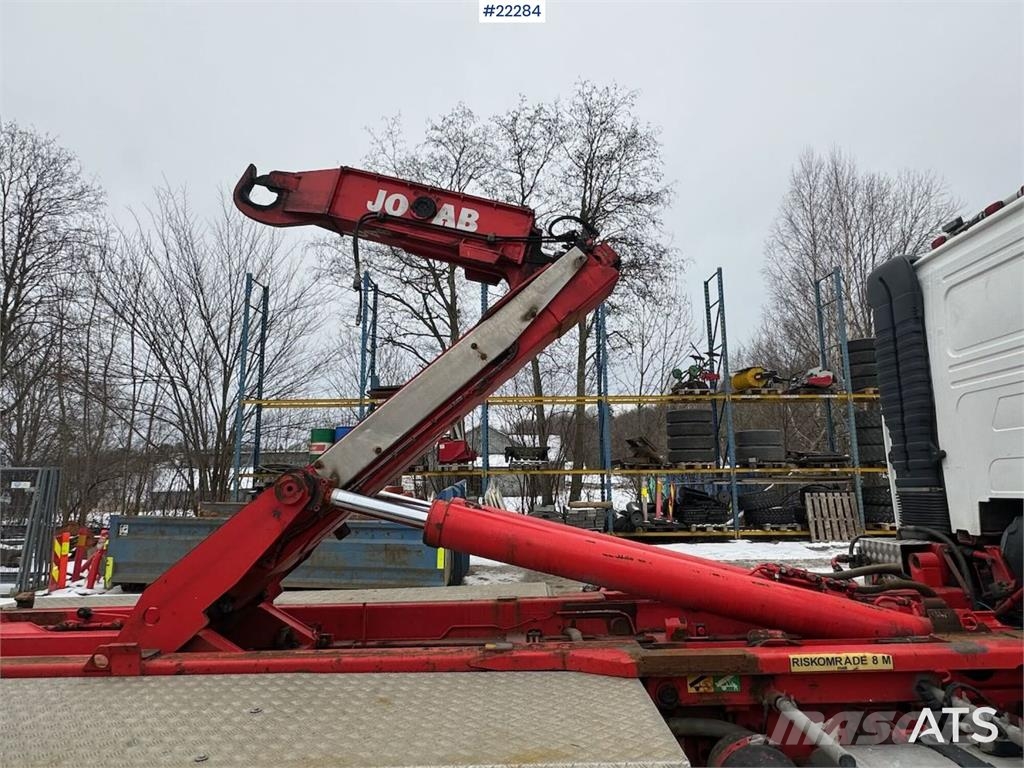 Volvo FH16 tridem hook loader with Joab hook with articu Camiones elevadores de gancho