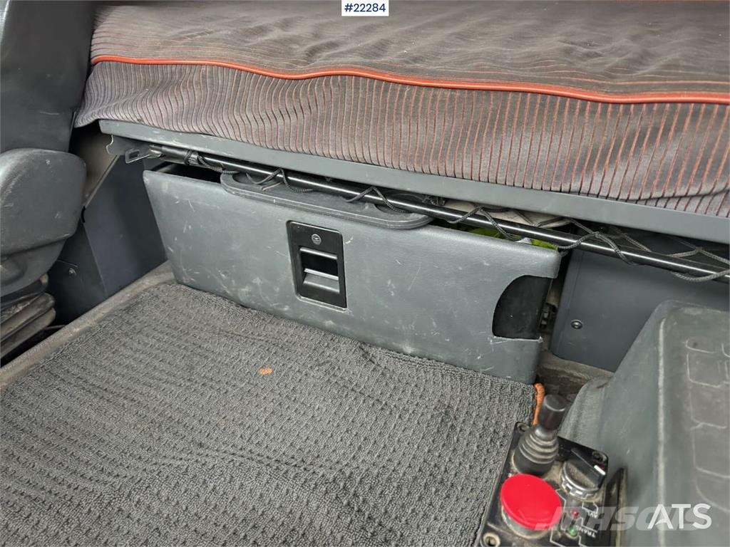 Volvo FH16 tridem hook loader with Joab hook with articu Camiones elevadores de gancho