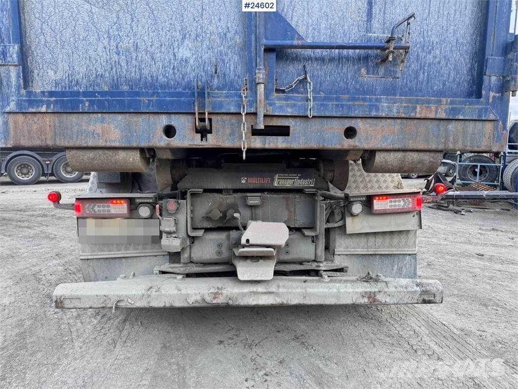 Volvo FH500 8x2 Hooklift Truck – 275,000 km WATCH VIDEO Hook lift trucks