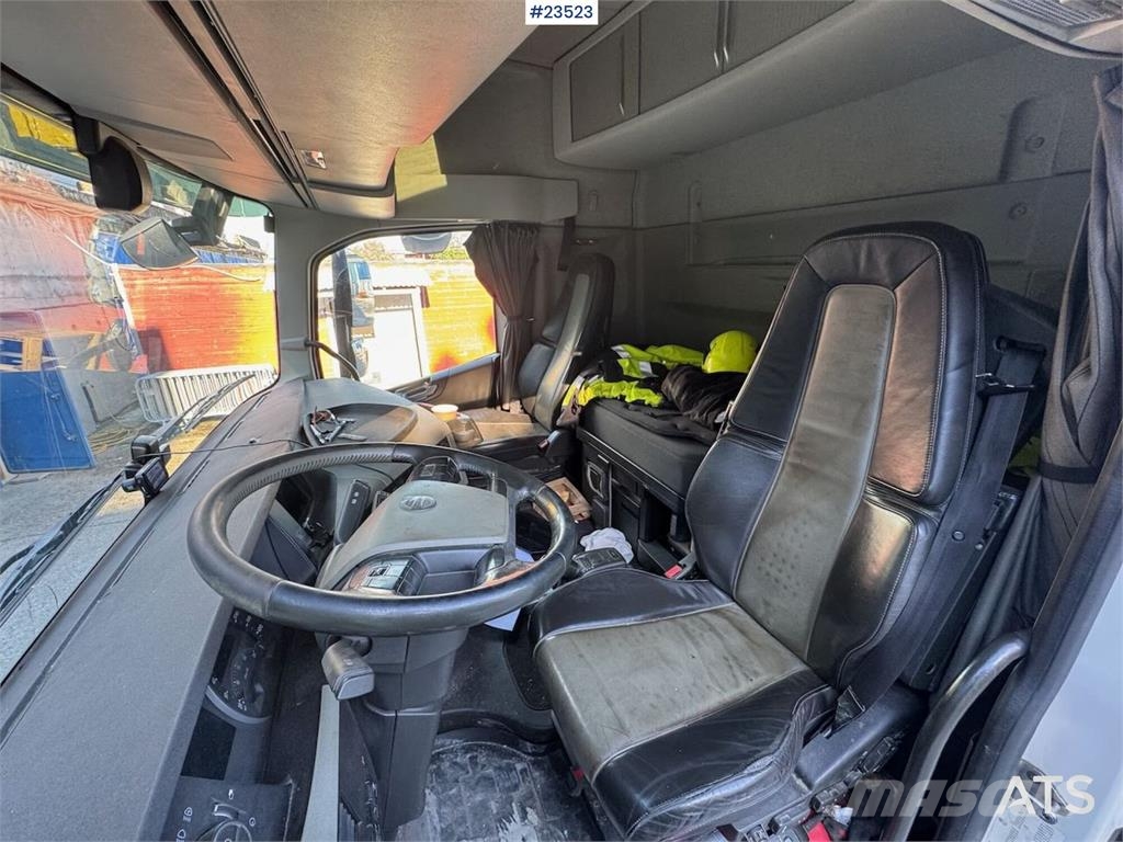 Volvo FH540 6x2 Crane Truck – Rear-Mounted 19 t/m HIAB C Truck mounted cranes