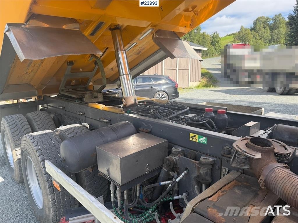 Volvo FH540 6x4 Tipper Truck with Underbody Scraper Blad Bañeras basculantes usadas