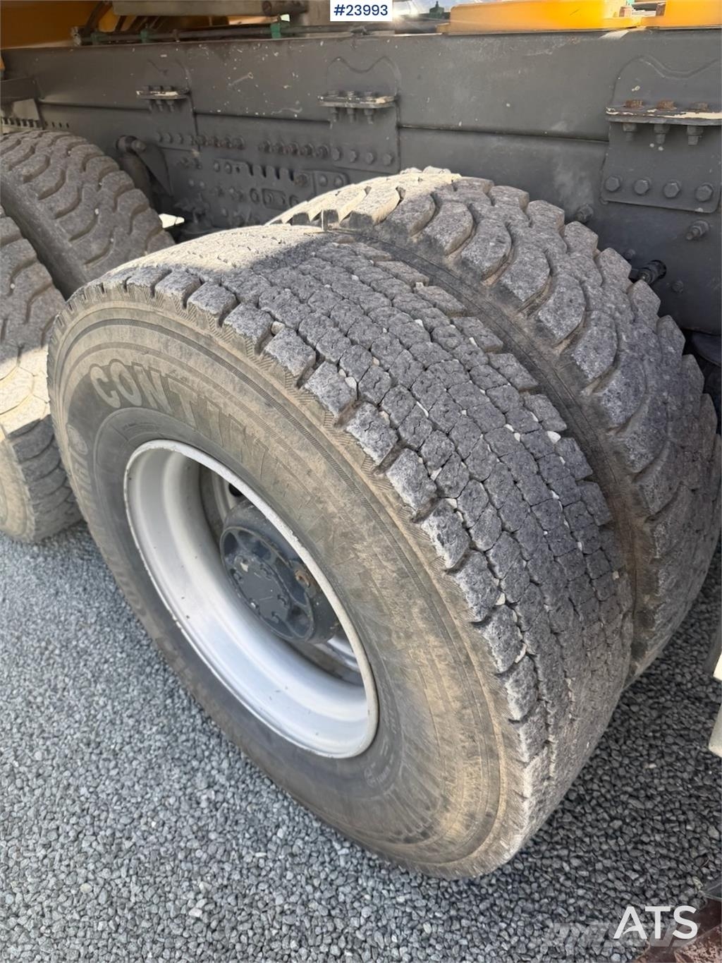 Volvo FH540 6x4 Tipper Truck with Underbody Scraper Blad Bañeras basculantes usadas