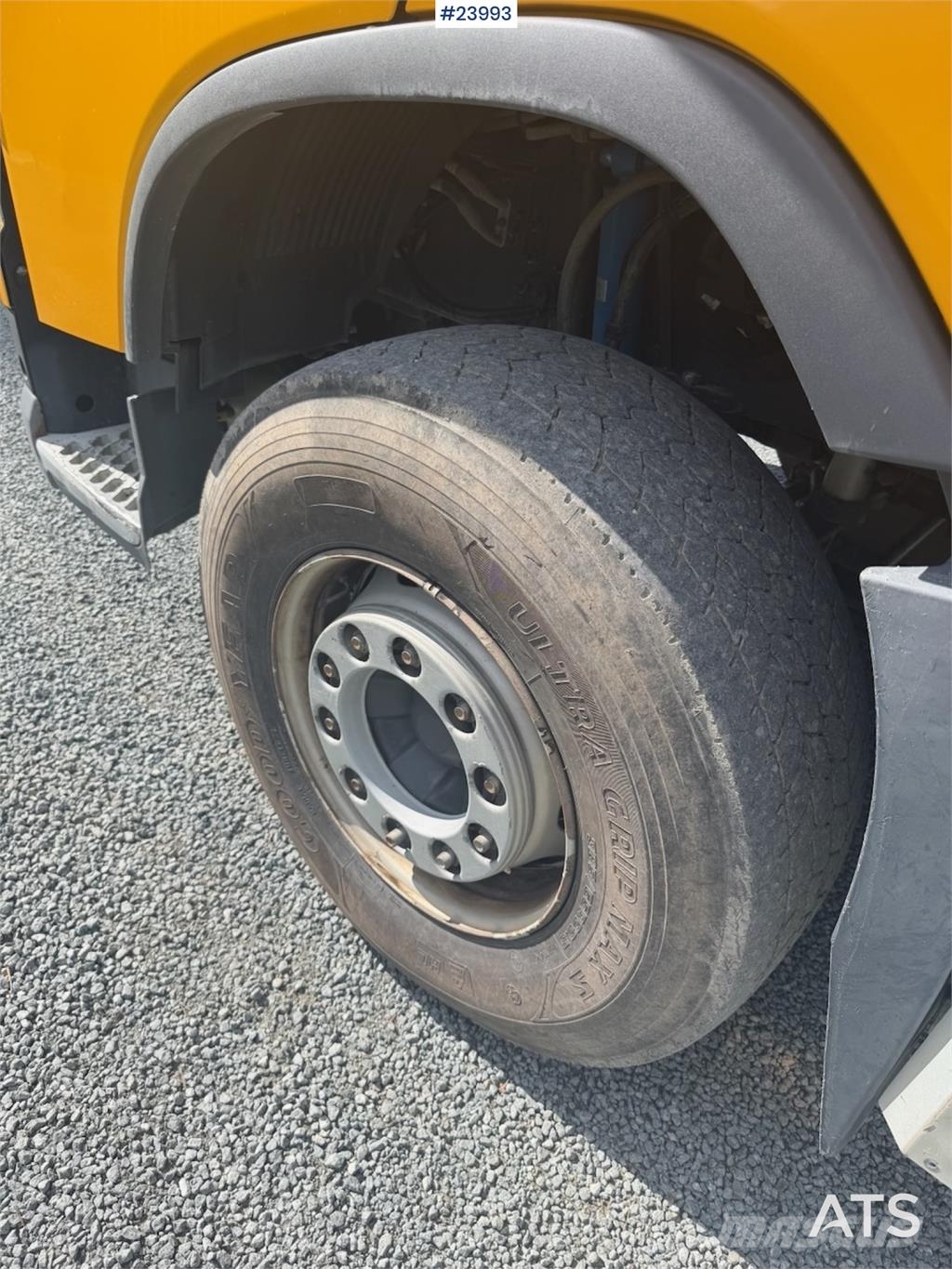 Volvo FH540 6x4 Tipper Truck with Underbody Scraper Blad Bañeras basculantes usadas