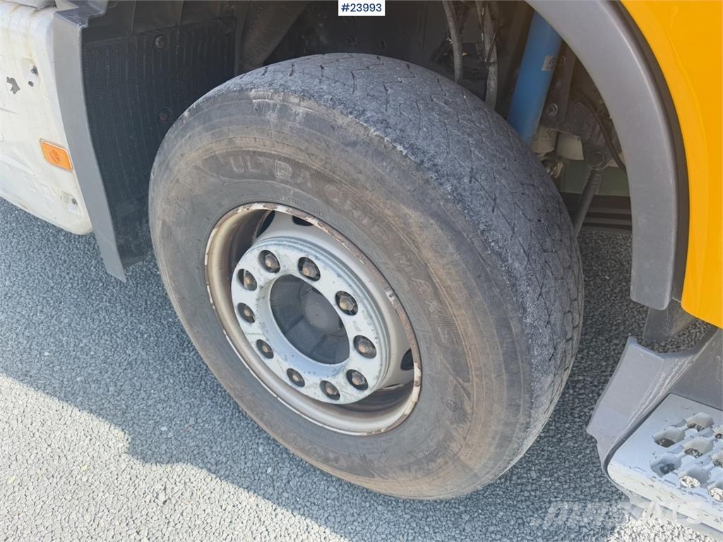 Volvo FH540 6x4 Tipper Truck with Underbody Scraper Blad Bañeras basculantes usadas