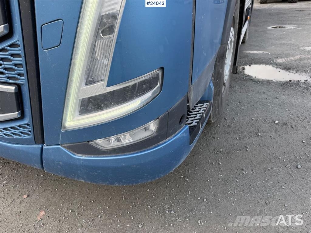 Volvo FH540 6x4 trekkvogn m/ 2006 Carnehl tippsemi. SE V Tahače
