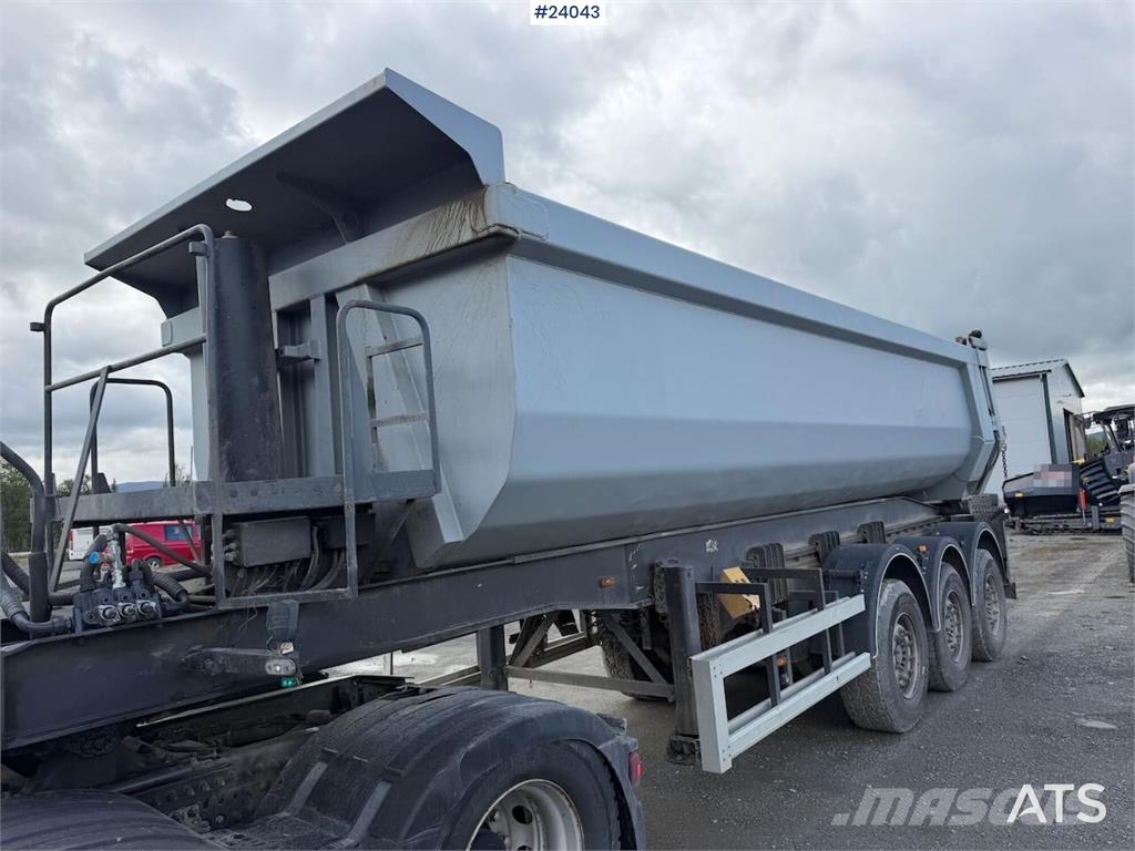 Volvo FH540 6x4 trekkvogn m/ 2006 Carnehl tippsemi. SE V Tahače