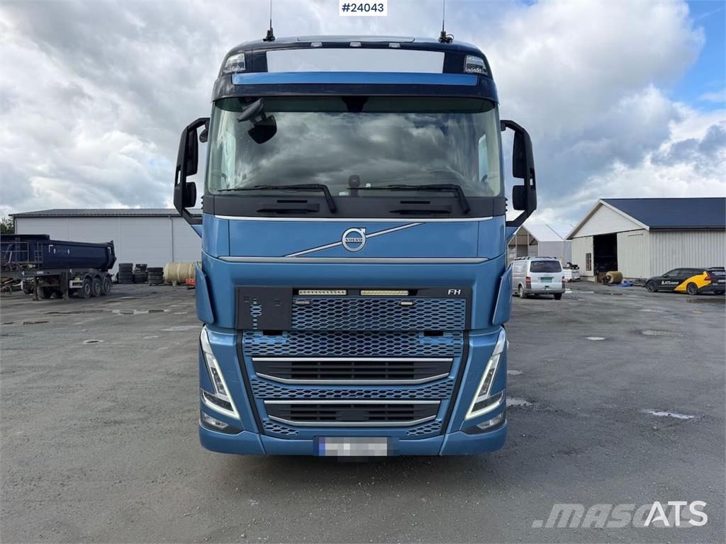 Volvo FH540 6x4 trekkvogn m/ 2006 Carnehl tippsemi. SE V Tahače