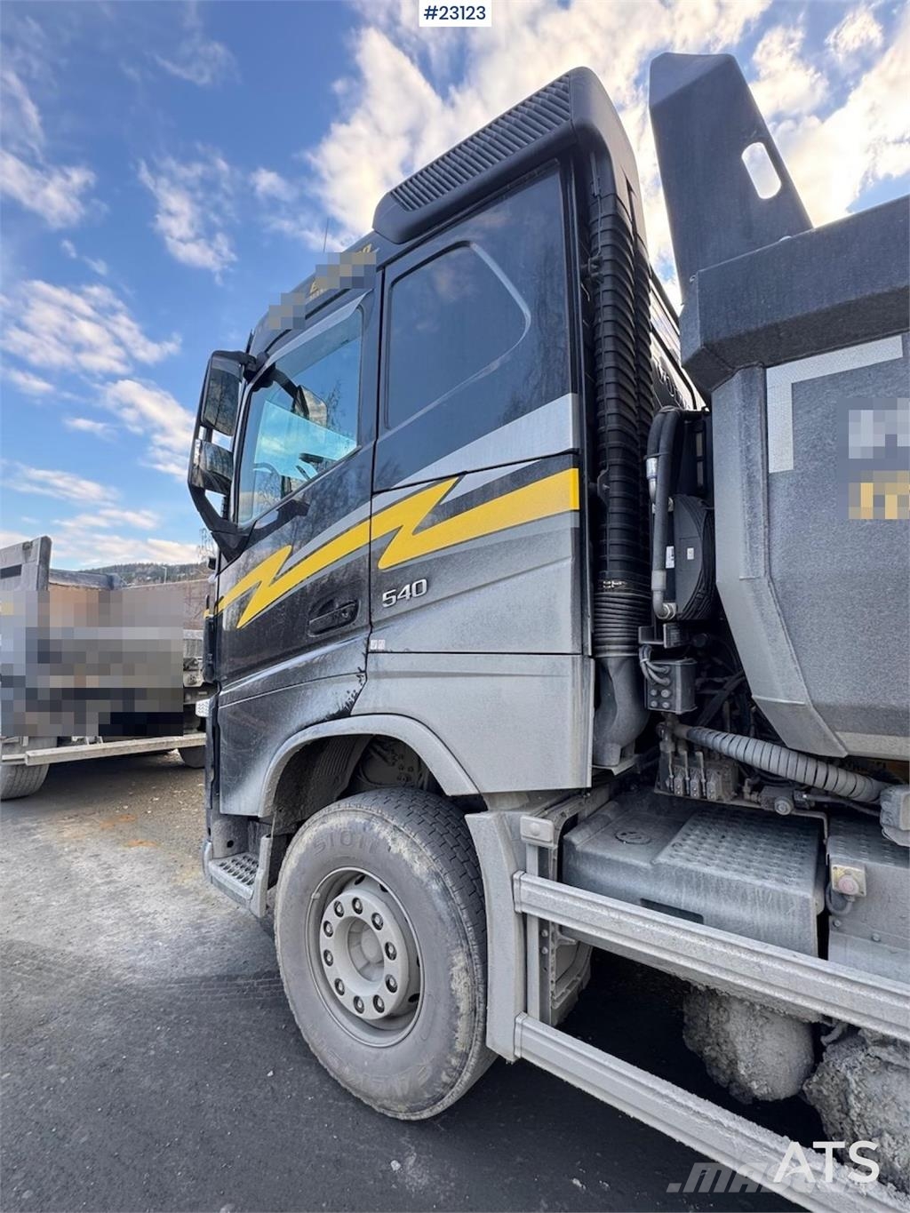 Volvo FH540 6x4 winter service equipped tipper truck 自卸式货车