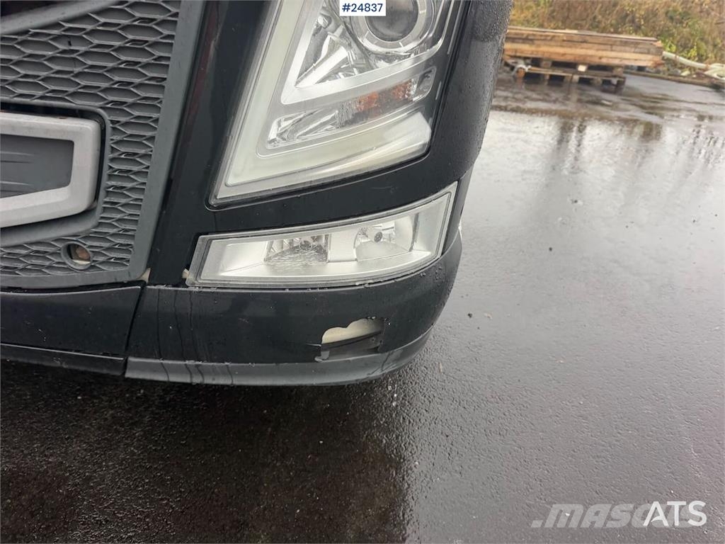Volvo FH540 8x4 hook truck w/ 24 T hook. WATCH VIDEO アームロール