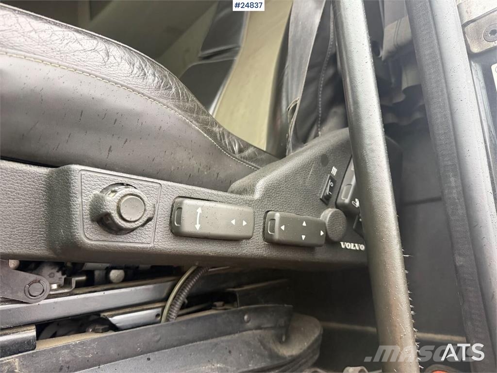 Volvo FH540 8x4 hook truck w/ 24 T hook. WATCH VIDEO アームロール
