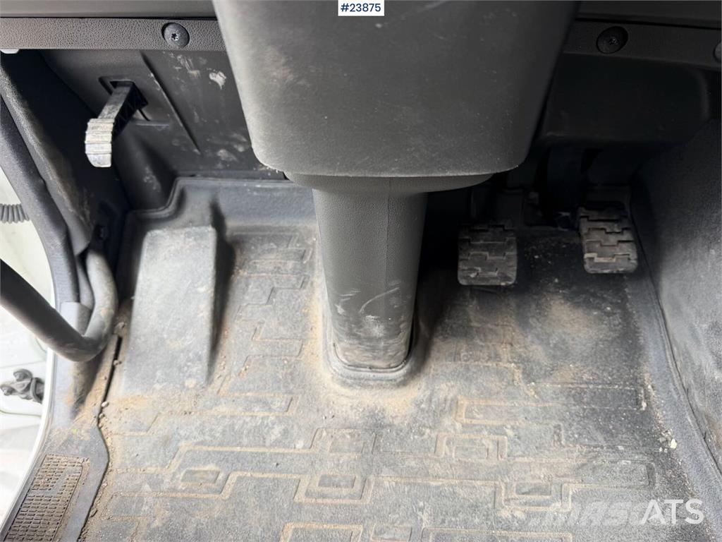Volvo FH540 8x4 plow rigged hook truck w/ underlying bla 工程吊钩车
