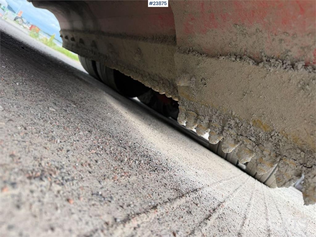 Volvo FH540 8x4 plow rigged hook truck w/ underlying bla 工程吊钩车