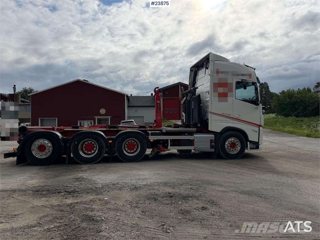 Volvo FH540 8x4 plow rigged hook truck w/ underlying bla 工程吊钩车