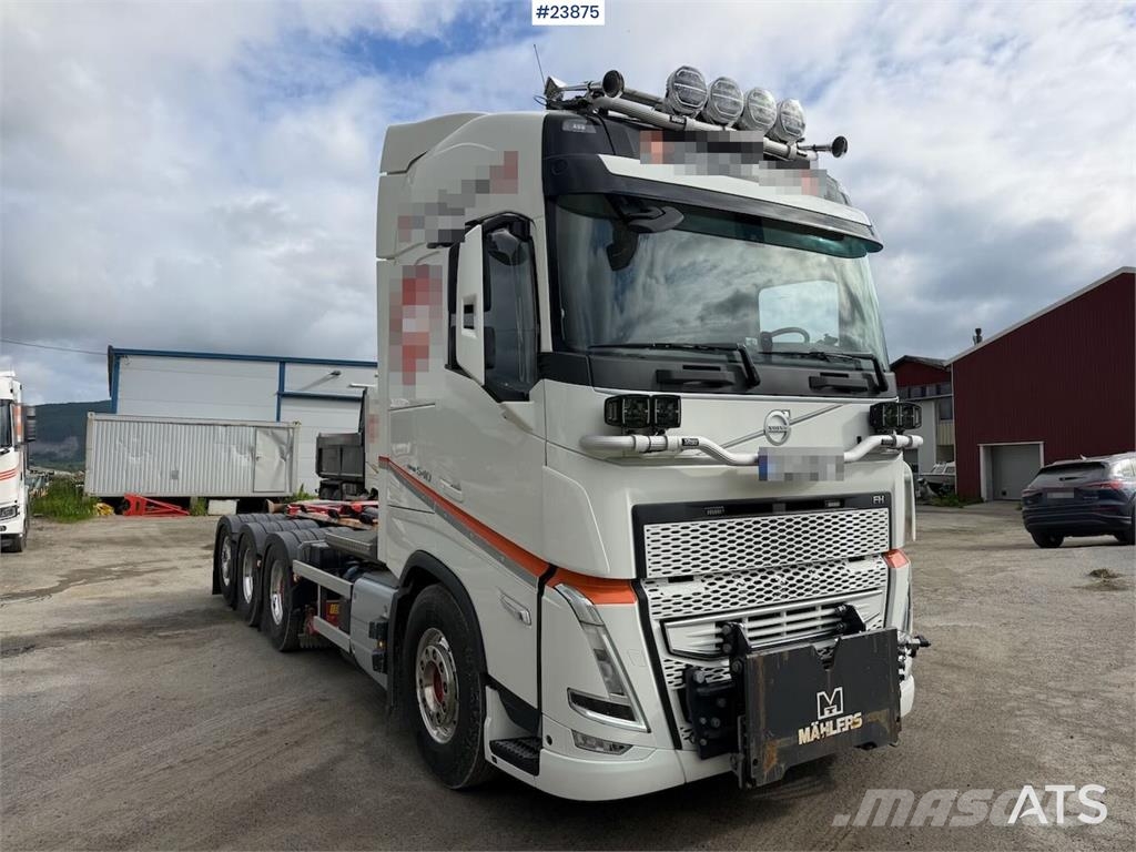 Volvo FH540 8x4 plow rigged hook truck w/ underlying bla 工程吊钩车