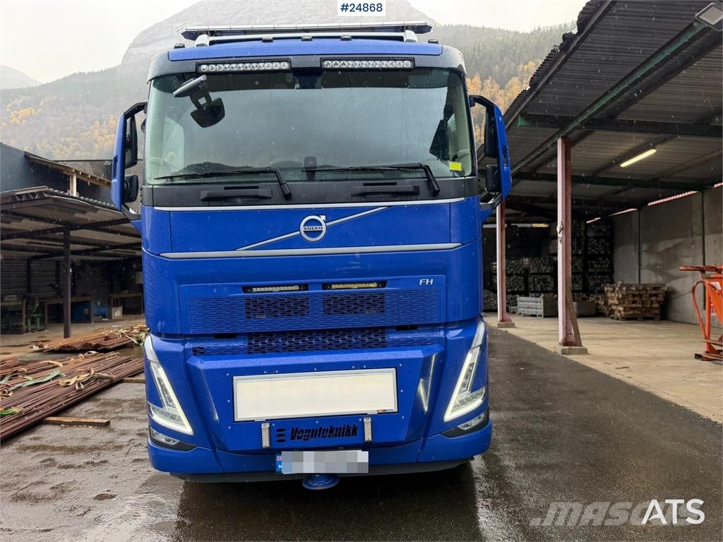 Volvo FH540 8x4 Tridem Crane Truck with Palfinger 37 tm Автокранове