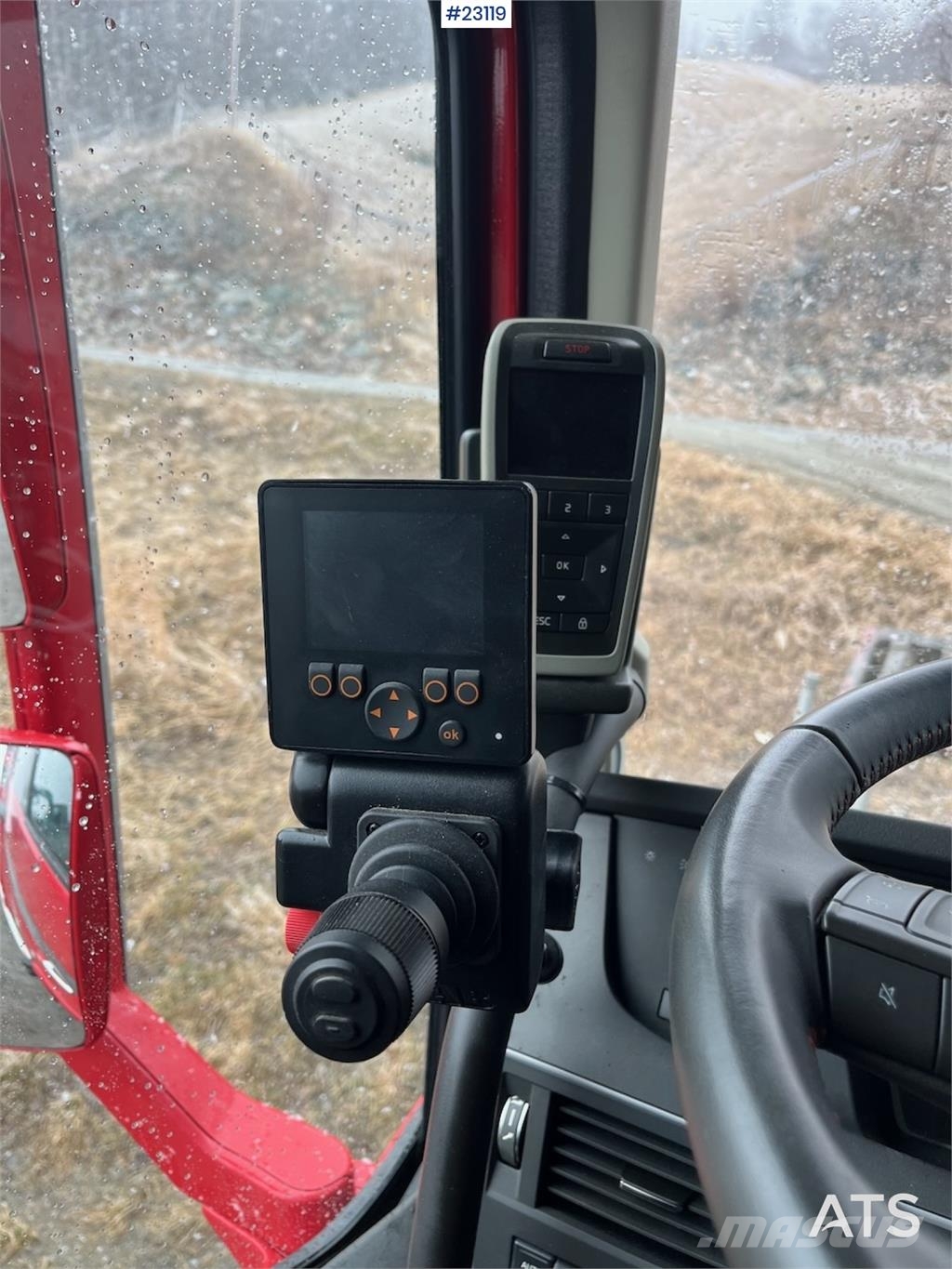 Volvo FH700 Tridem hooklift truck – crane hydraulics – 3 工程吊钩车