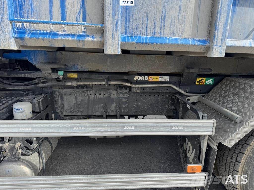 Volvo FH700 Tridem hooklift truck – crane hydraulics – 3 工程吊钩车