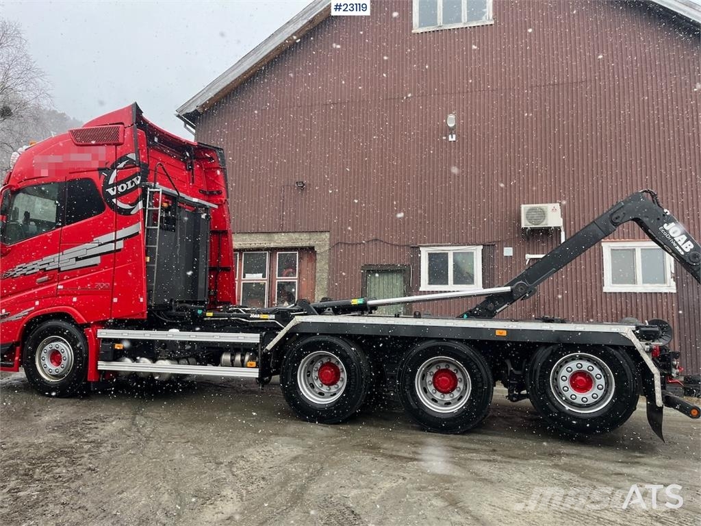 Volvo FH700 Tridem hooklift truck – crane hydraulics – 3 工程吊钩车