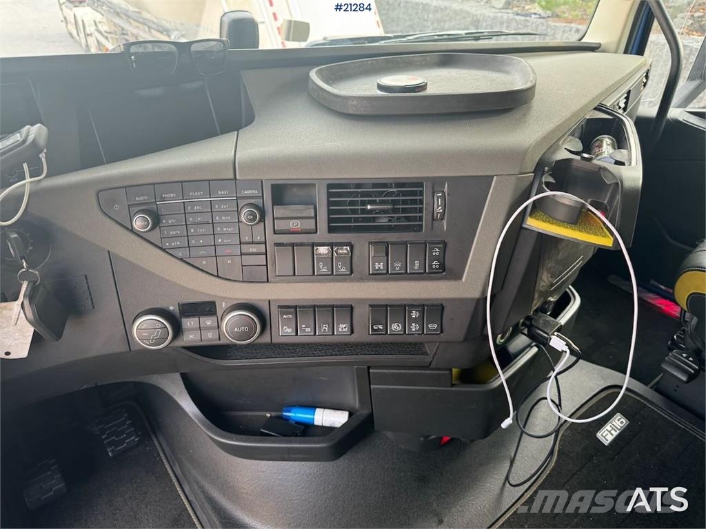 Volvo Fh750 6x4 Log Truck w/ 2019 Epsilon M12L Crane Transporte de madera