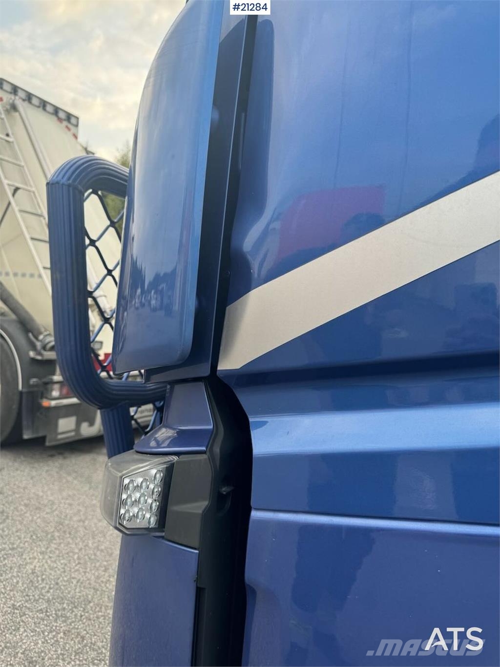 Volvo Fh750 6x4 Log Truck w/ 2019 Epsilon M12L Crane Transporte de madera