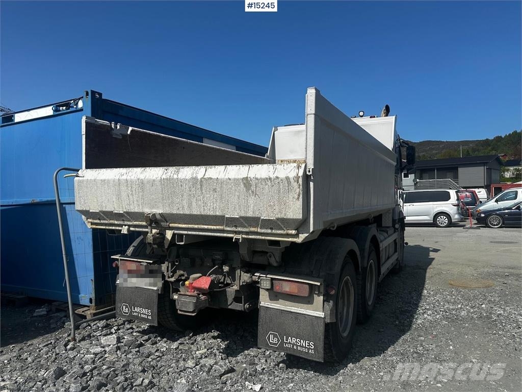 Volvo FH750 6x4 Snowrigged Combi truck Tippbilar