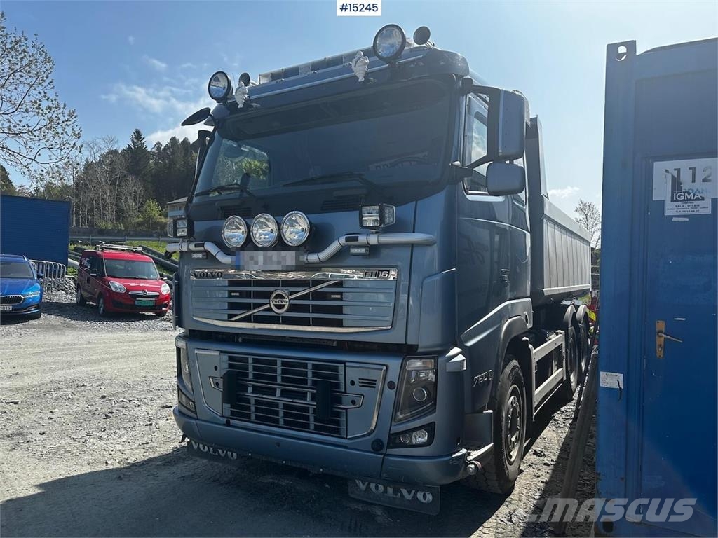 Volvo FH750 6x4 Snowrigged Combi truck Tippbilar