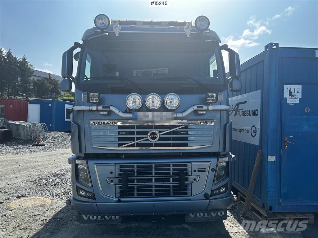Volvo FH750 6x4 Snowrigged Combi truck Tippbilar