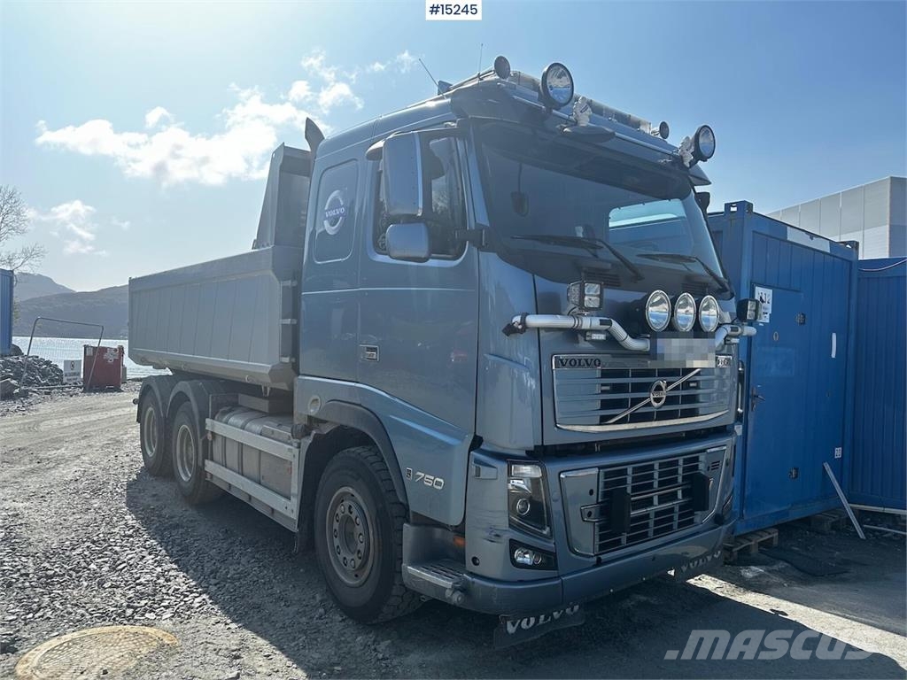 Volvo FH750 6x4 Snowrigged Combi truck Tippbilar