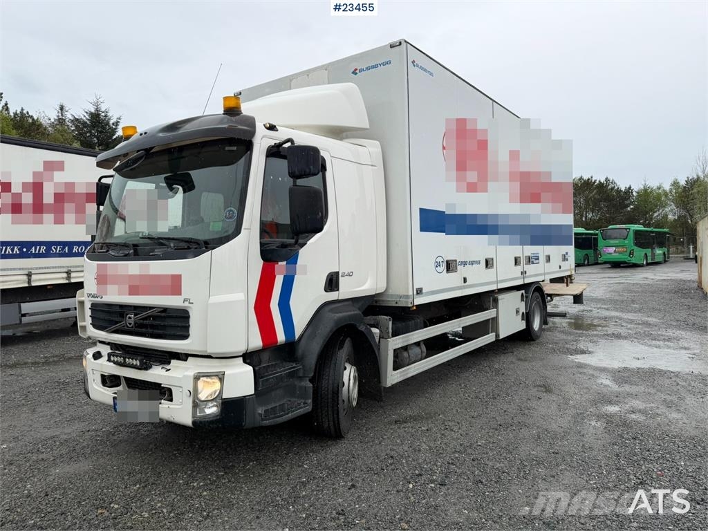 Volvo FL 4x2 box truck with a 1500 kg lift and remote co Skříňová nástavba