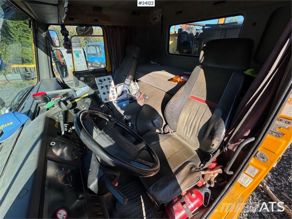 Volvo FL10 Tipper Truck – Rear-Mounted Palfinger Crane شاحنات الرافعات