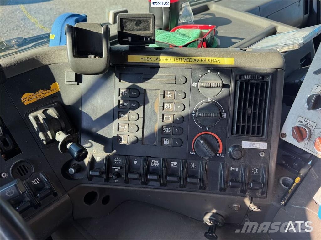 Volvo FL10 Tipper Truck – Rear-Mounted Palfinger Crane شاحنات الرافعات